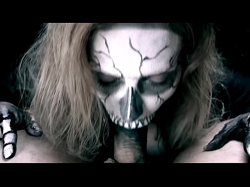❤️ Demon puella sugentem gallum cum nigro ore suo deglutivit cum . at la.virtsextor.ru