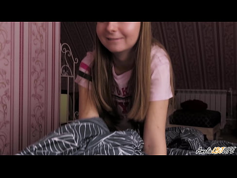 ❤️ Blondie sugit eam BFF est penitus et accipit Cum in ore suo at la.virtsextor.ru